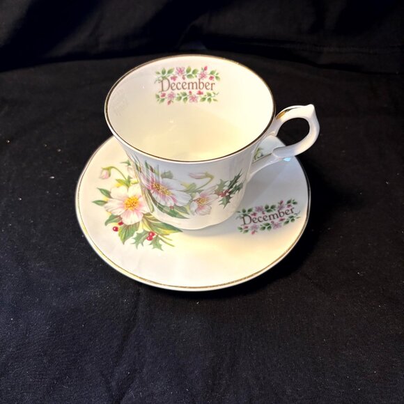 Springfield Bone China Cup and Saucer - December - Picture 2 of 4